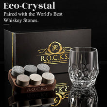 Eco-crystal whiskey glass set with chilling stones, perfect for luxury barware and gifts for whiskey lovers.